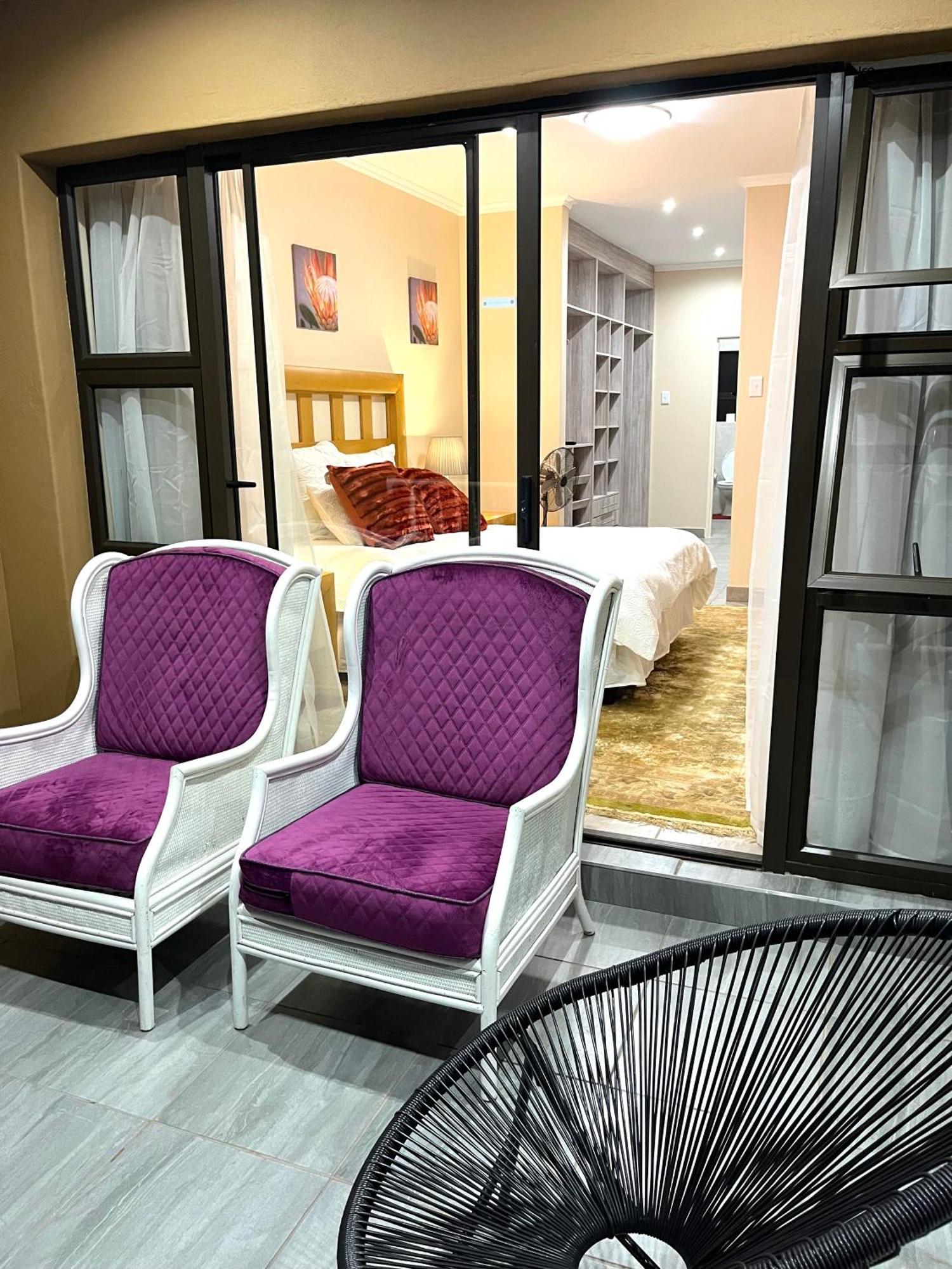 Rehoboth Ezulwini Suites Lobamba ภายนอก รูปภาพ