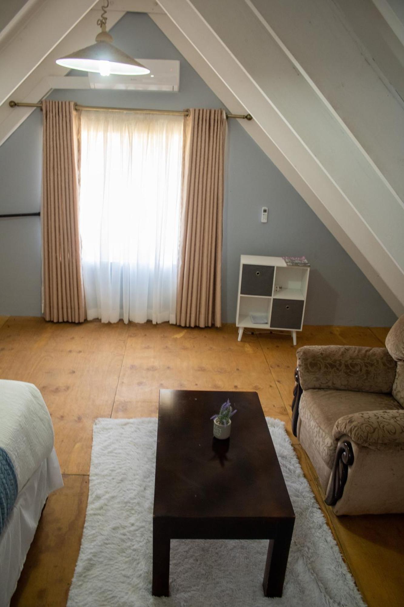 Rehoboth Ezulwini Suites Lobamba ภายนอก รูปภาพ