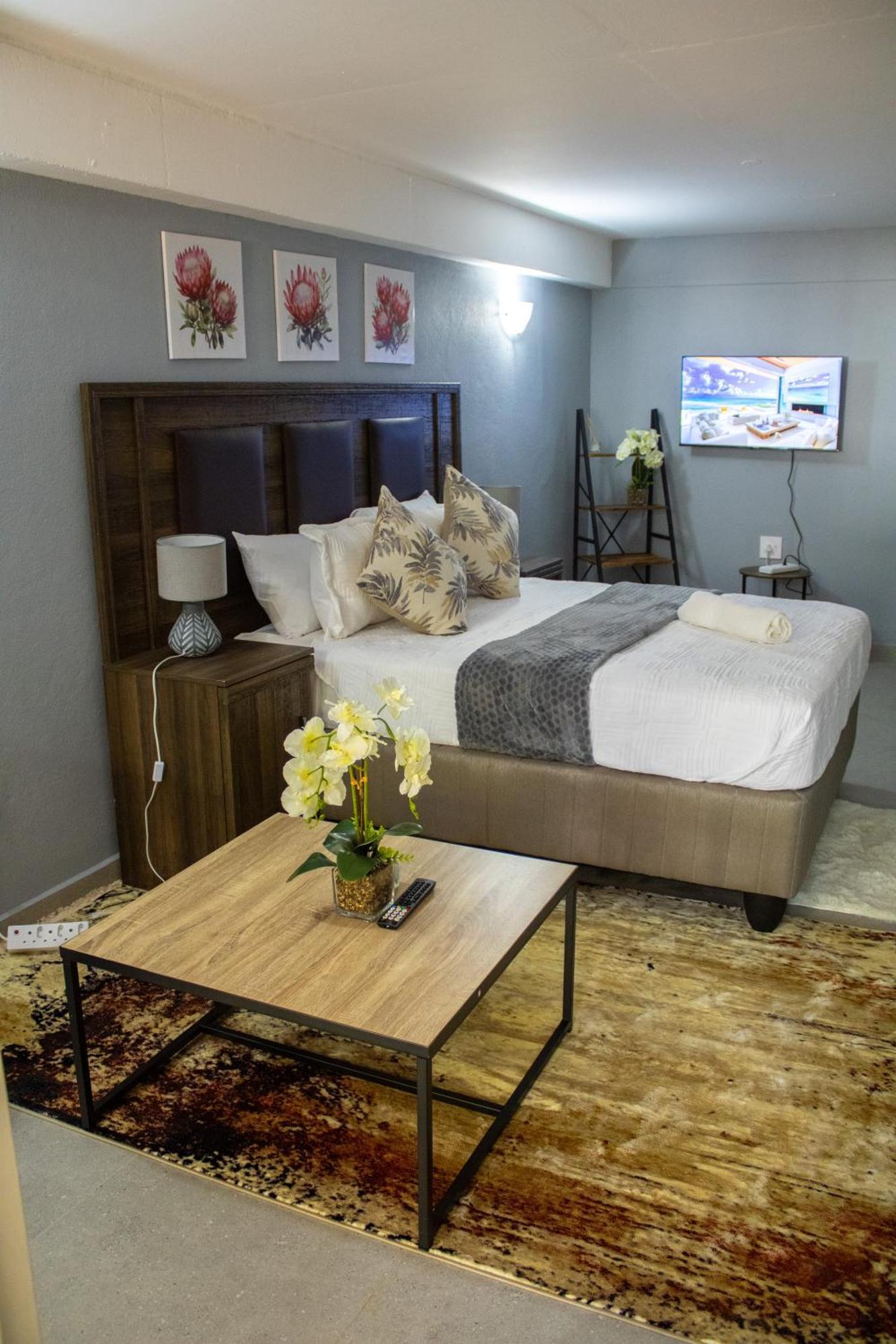 Rehoboth Ezulwini Suites Lobamba ภายนอก รูปภาพ