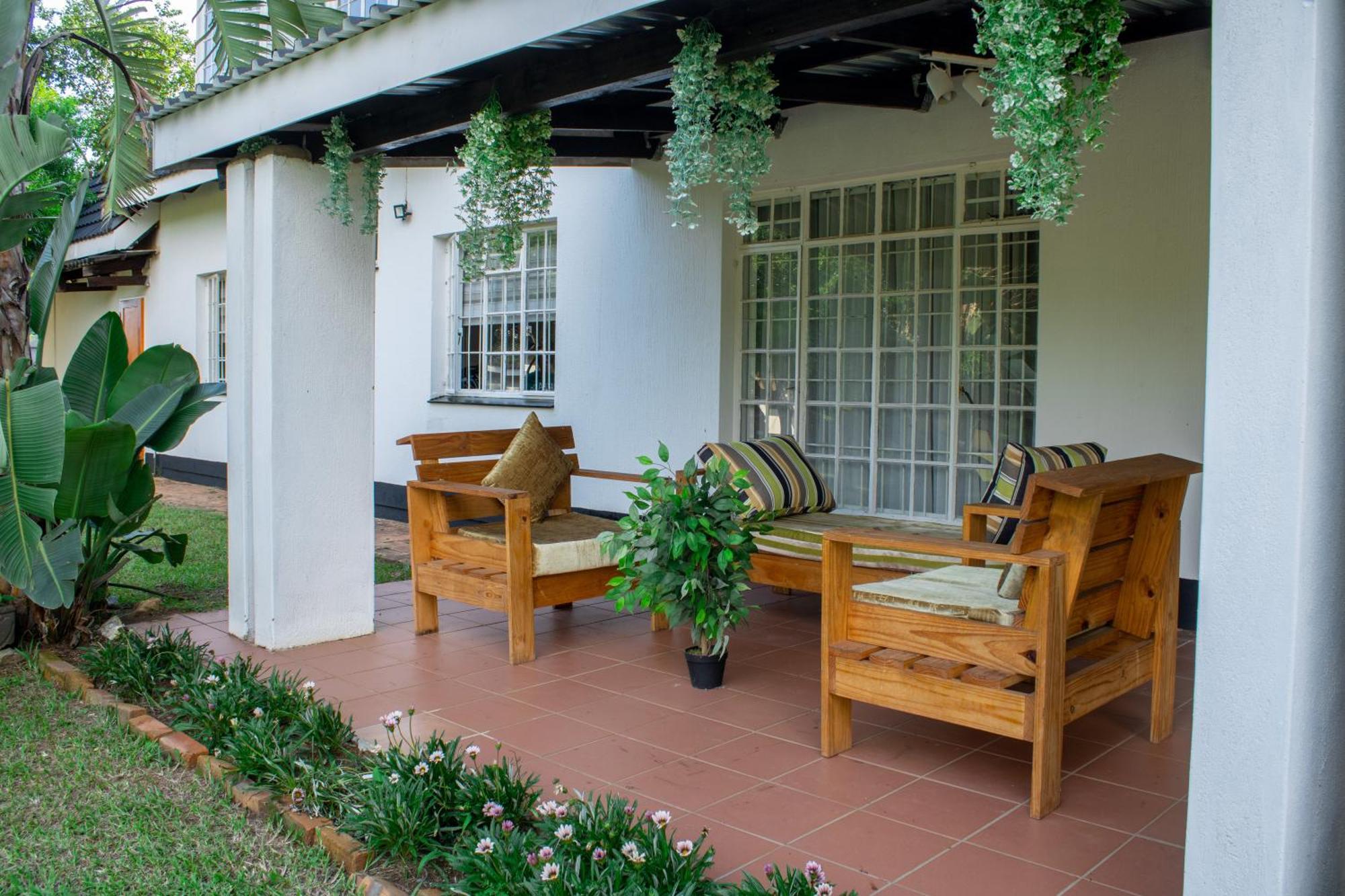 Rehoboth Ezulwini Suites Lobamba ภายนอก รูปภาพ