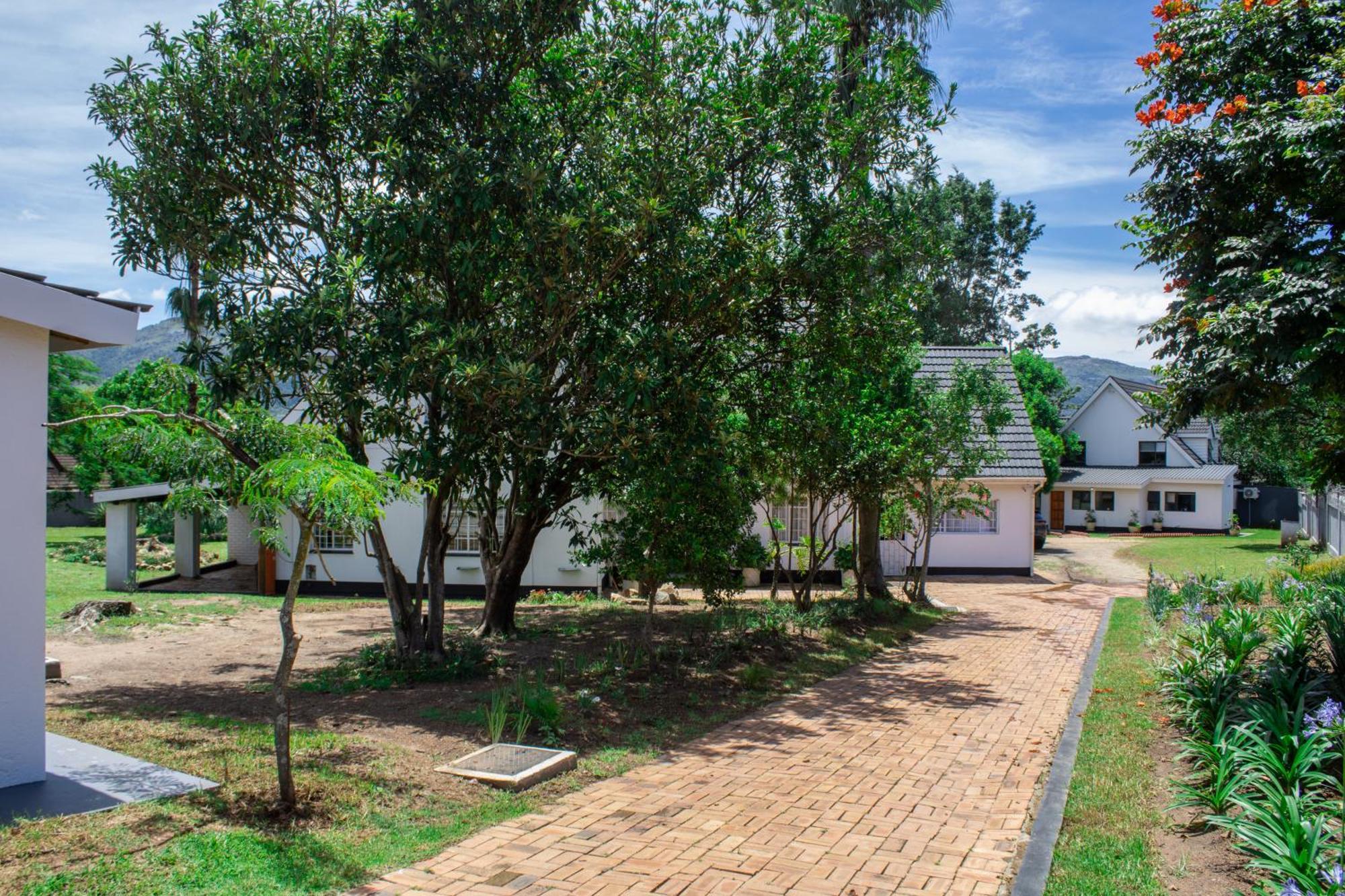 Rehoboth Ezulwini Suites Lobamba ภายนอก รูปภาพ
